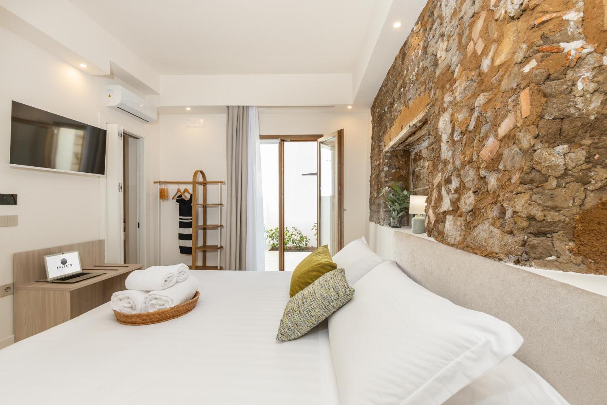 Ausentu Guest House 托尔托利 外观 照片